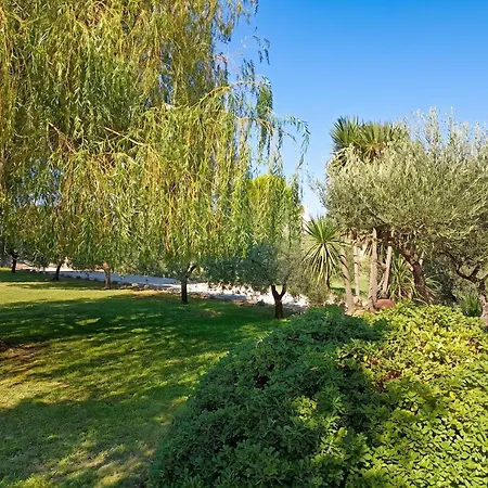 Villa Charmante En Campagne Avec Piscine Privee *