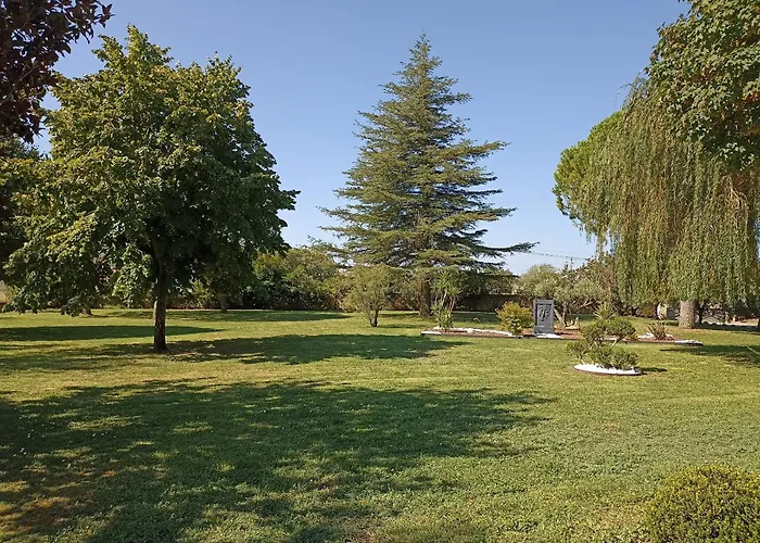 Charmante En Campagne Avec Piscine Privée Villa *